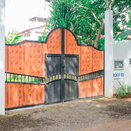 Dk Zur Einkenr Hotel Ahangama Luaran gambar