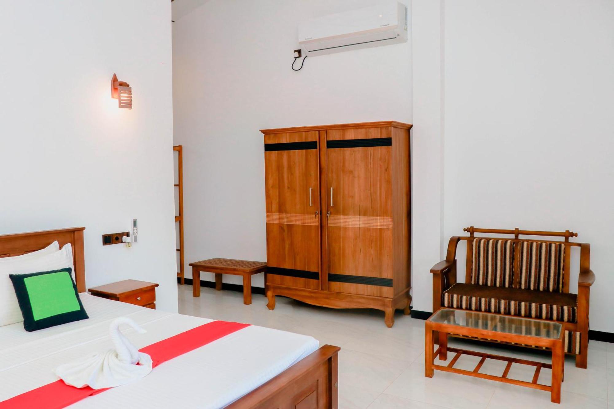 Dk Zur Einkehr Hotel Ahangama Luaran gambar